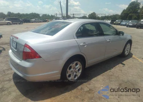 2010 Ford Fusion Se z USA, uszkodzony, nr VIN 3FAHP0HA6AR117164